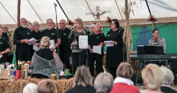 Tro, økologi, og masser af mennesker og musik