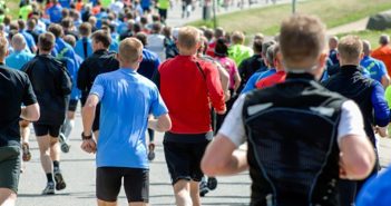 Sprint triatlon over og under broen