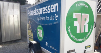 Lokal fiskeklub modtager donation fra Friluftsrådet