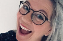 Man skal grine noget mere