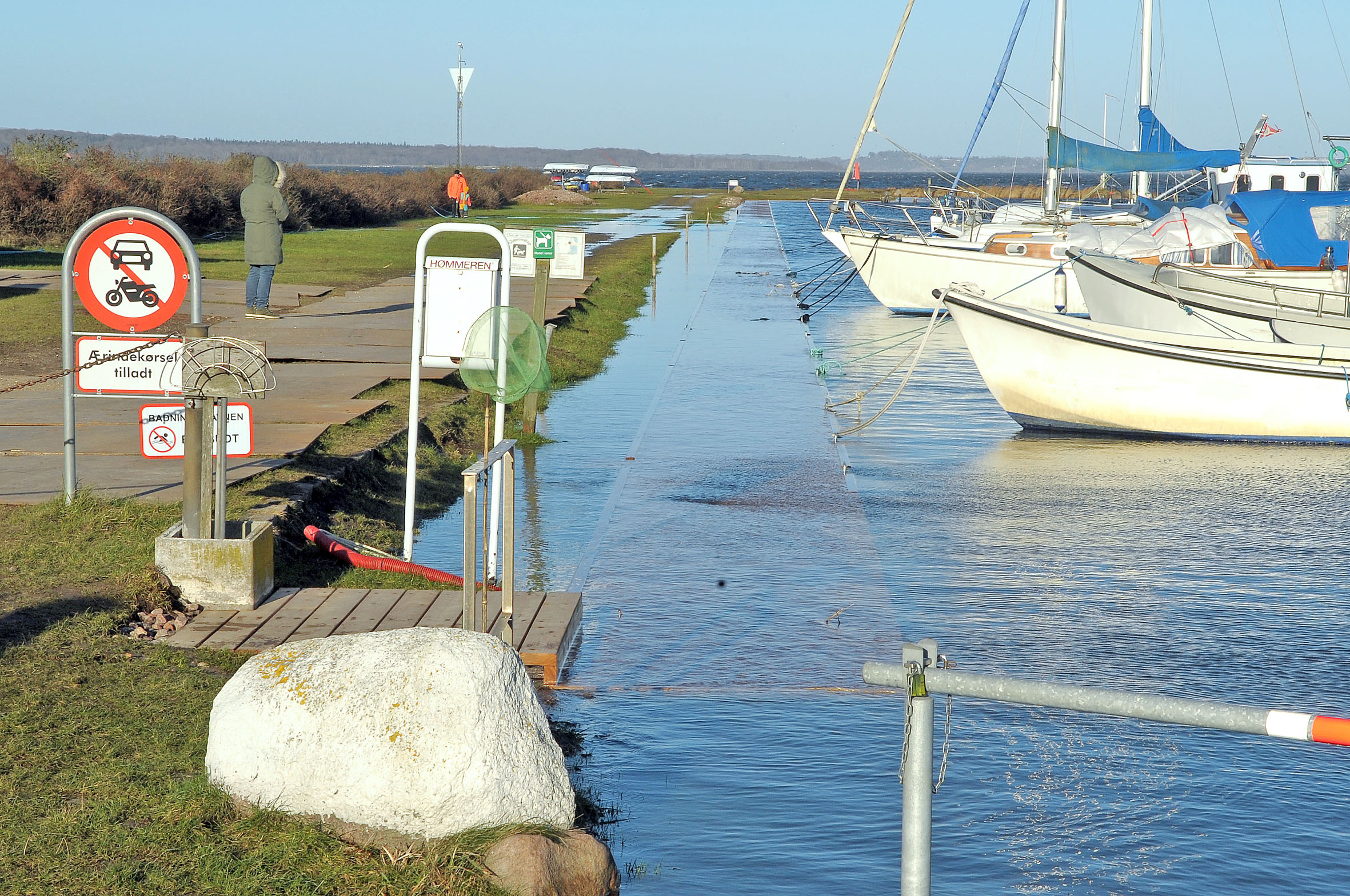 Vandet steg betydeligt i Kignæs Havn.