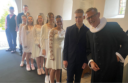 Tre hold konfirmander i Skibby